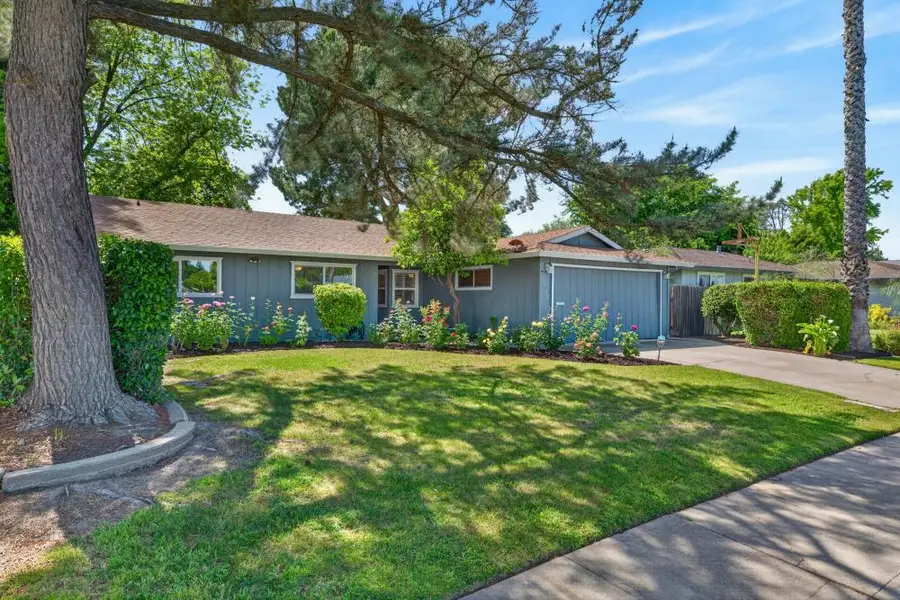6742 Park Riviera Way, Sacramento, CA 95831 - #3