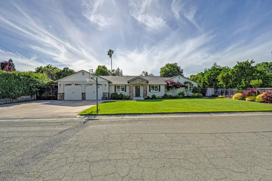567 Nottingham Way, Yuba City, CA 95993 - #2