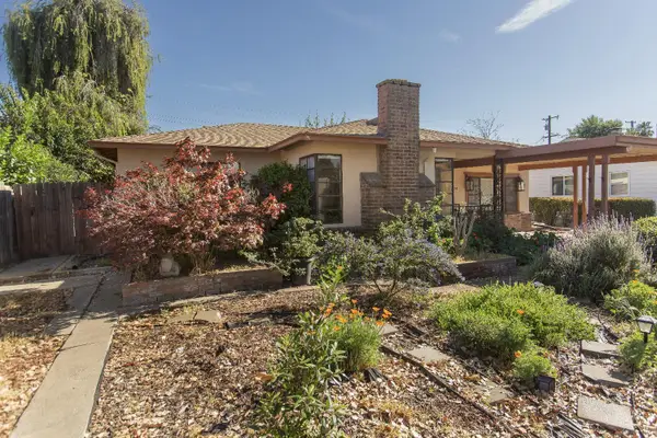 2074 W Monterey Avenue, Stockton, CA 95204