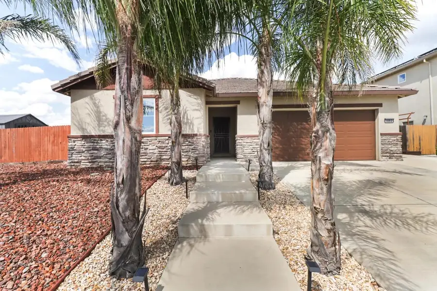 1093 Shooting Star Street, Plumas Lake, CA 95961 - #2