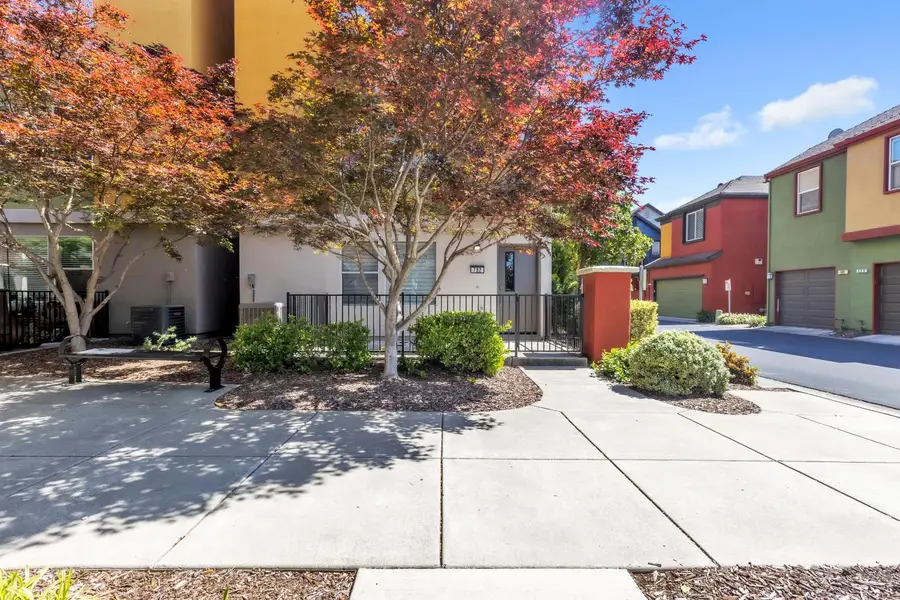 792 Dolomite Court, West Sacramento, CA 95691 - #3
