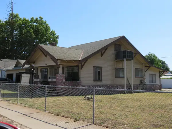 454 N 3rd Avenue, Oakdale, CA 95361
