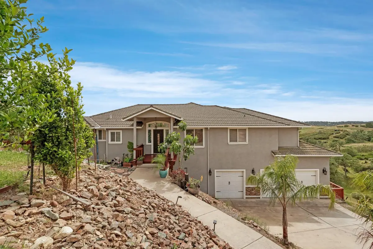 1111 Paradise Peak Road, Valley Springs, CA 95252 - #1