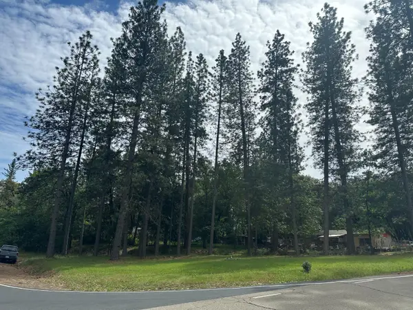 27 Ridge Road, Mokelumne Hill, CA 95245