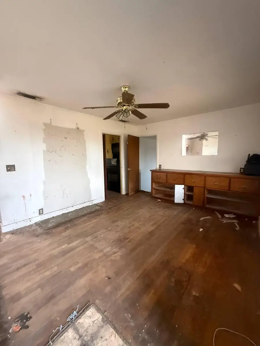 3598 W Franklin Avenue, Fresno, CA 93706 - #3