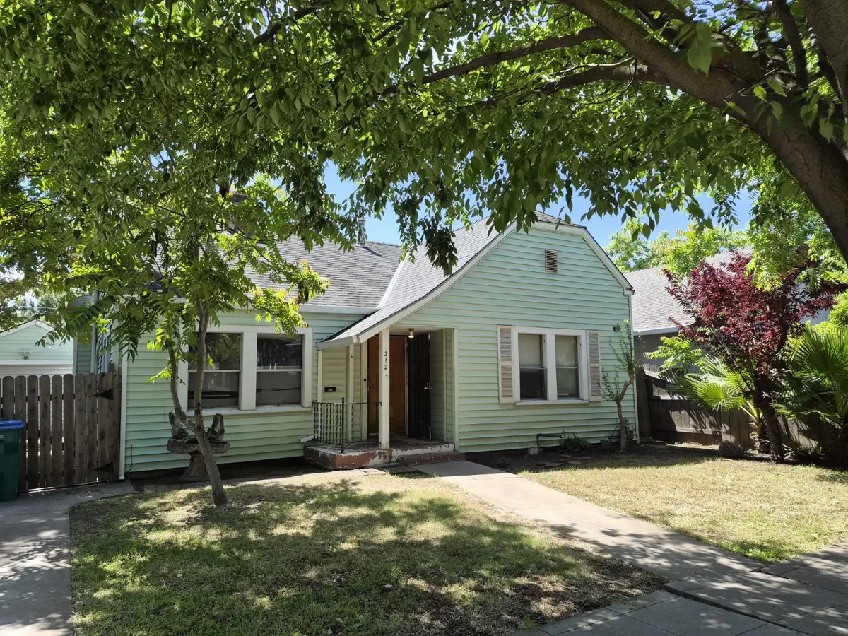 212 E Pine Street, Stockton, CA 95204 - #1