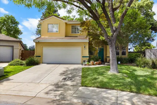 3074 Carousel Circle, Stockton, CA 95219