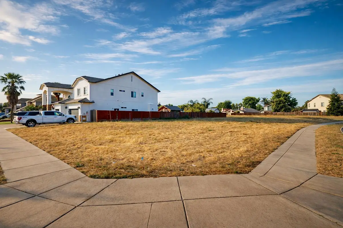1001 N Canyon Drive, Modesto, CA 95351 - #1