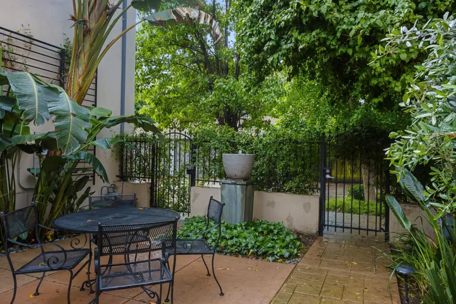 513 Uptown Alley, Sacramento, CA 95818 - #2