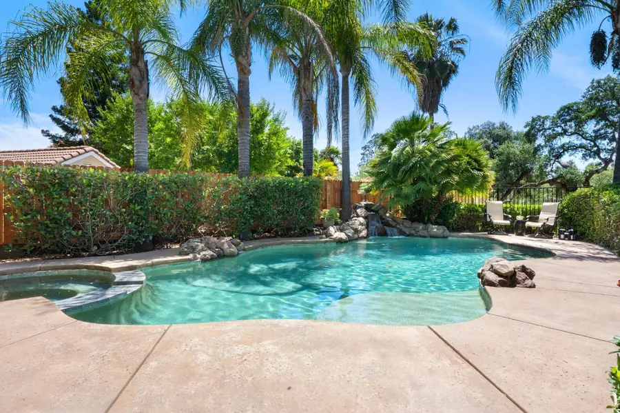 141 Flint Rock Court, Roseville, CA 95747 - #2