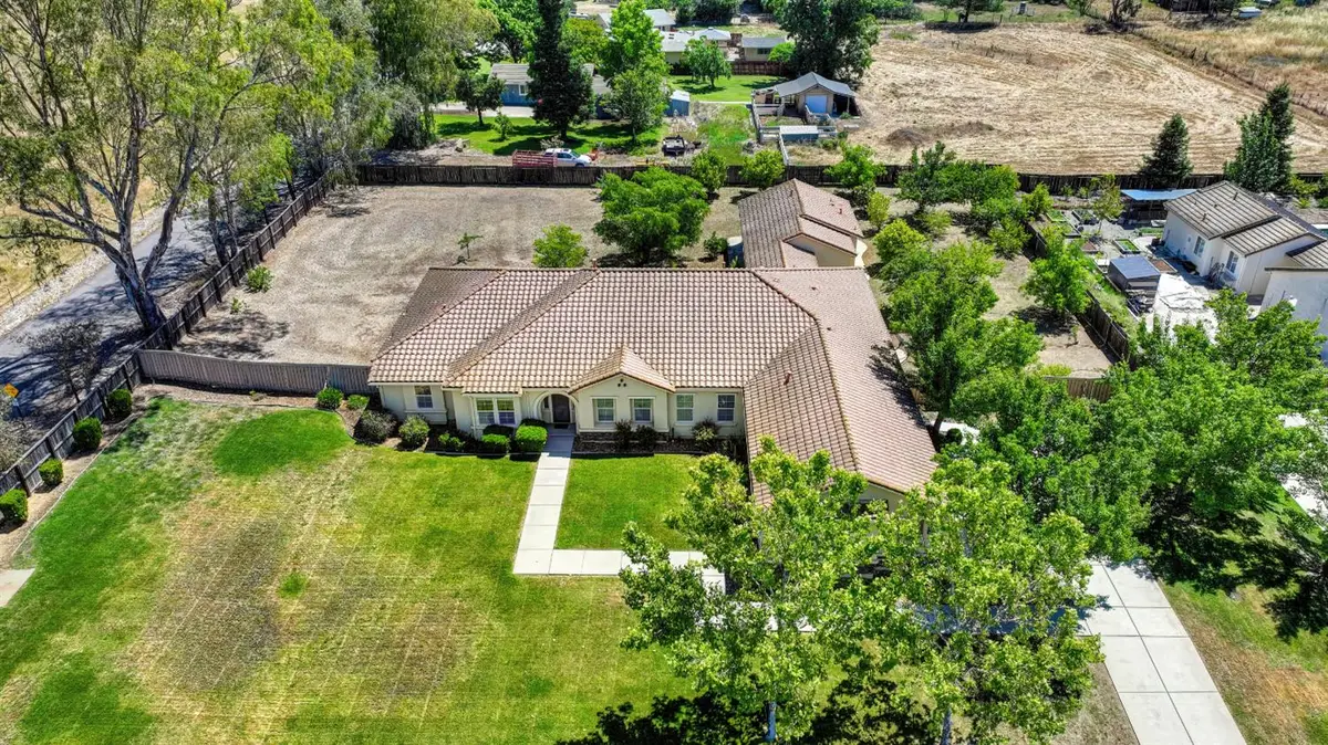 8001 Stallion Way, Sacramento, CA 95830 - #1