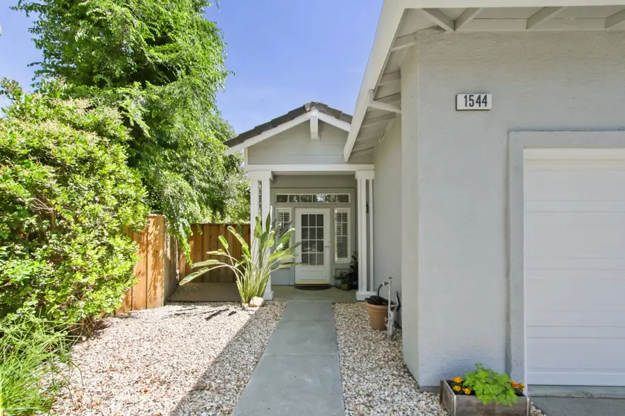 1544 Pinnacles Street, Davis, CA 95616 - #2