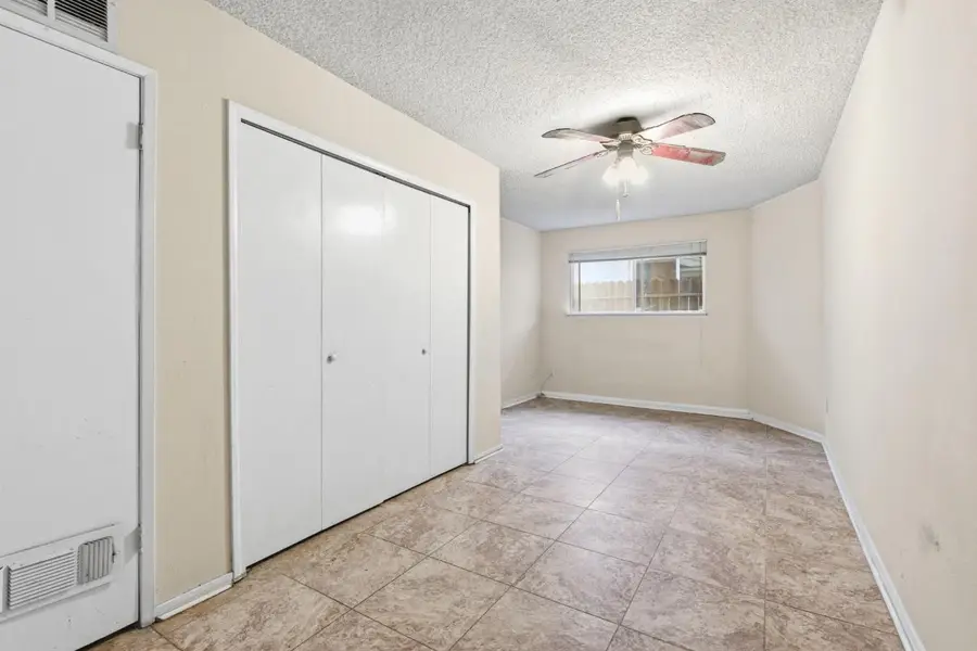 6613 Mercedes Avenue, Citrus Heights, CA 95621 - #3