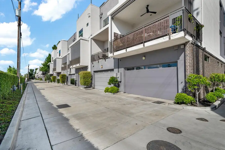 1712 20th St, Sacramento, CA 95811 - #2