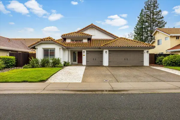 114 Kerwin Way, Folsom, CA 95630