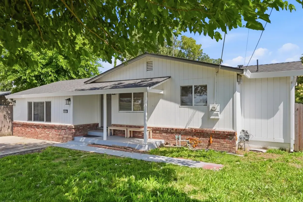 241 Ascot Avenue, Rio Linda, CA 95673 - #1