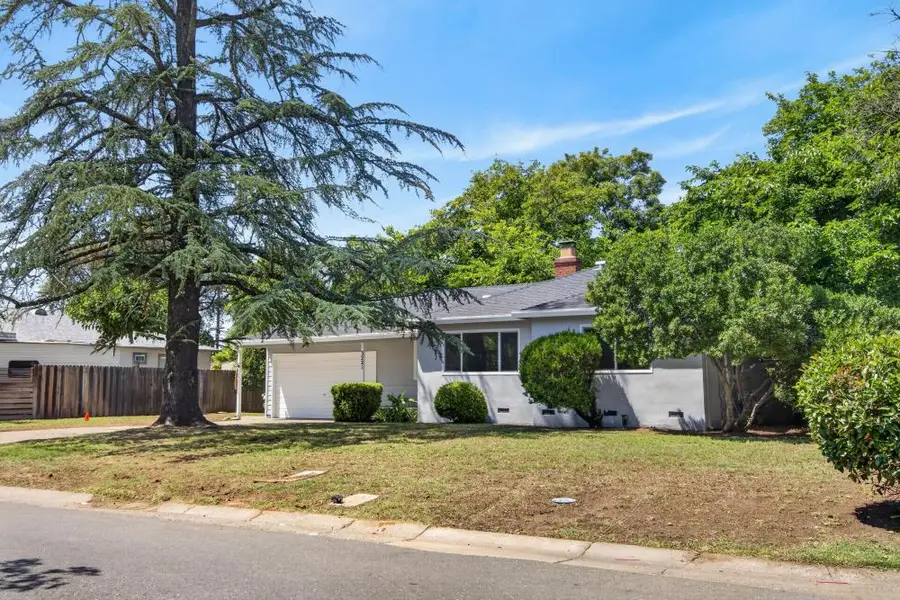 3221 Lerwick Road, Sacramento, CA 95821 - #3