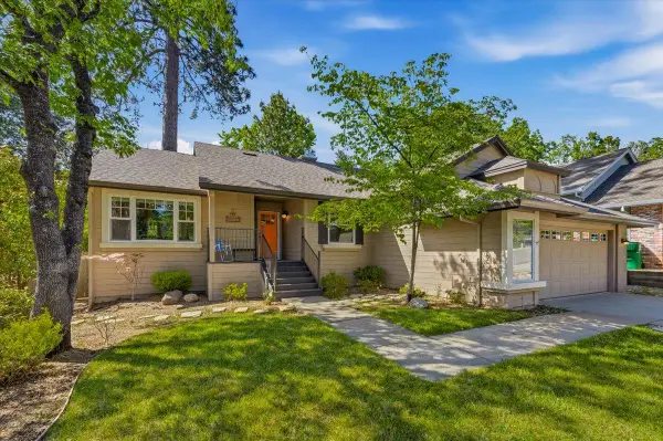 115 Woodcrest Way, Grass Valley, CA 95945