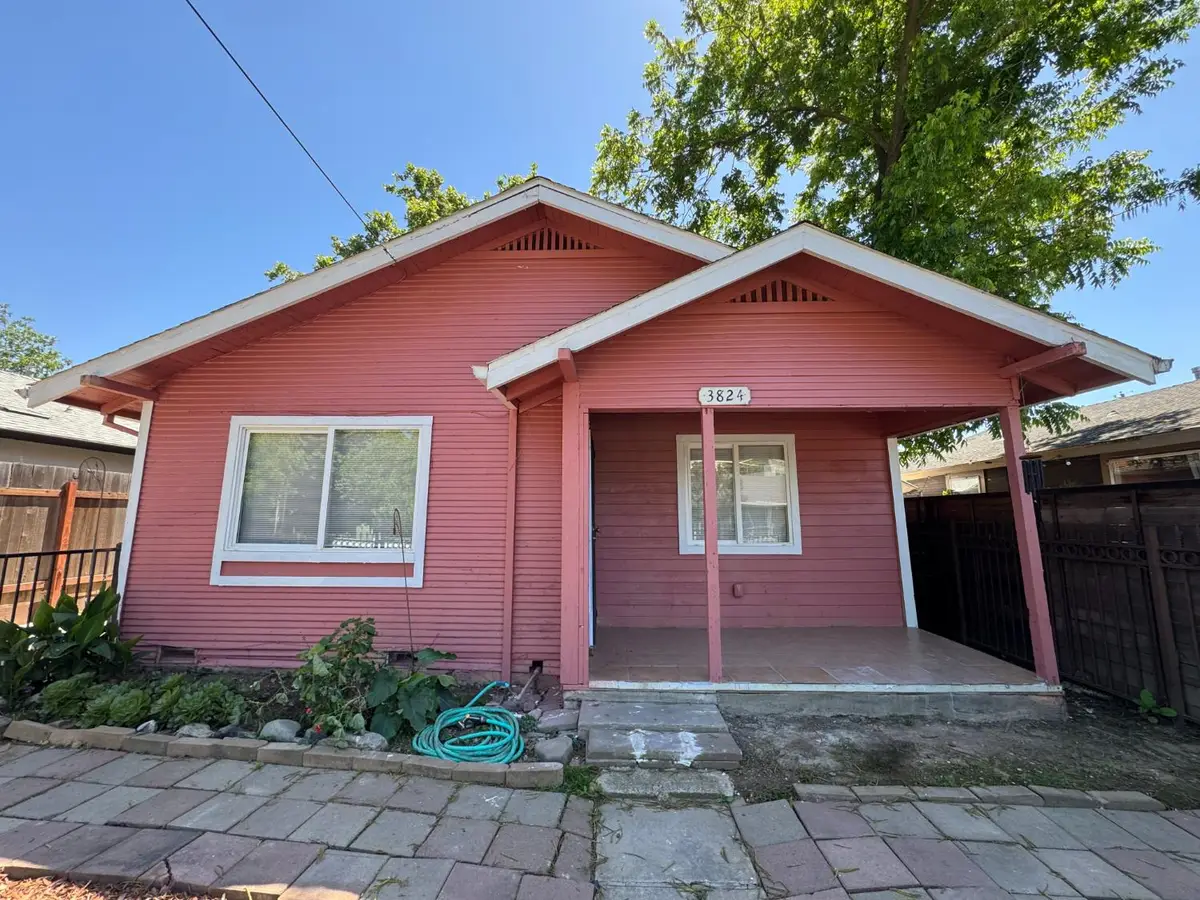 3824 14th Avenue, Sacramento, CA 95820 - #1