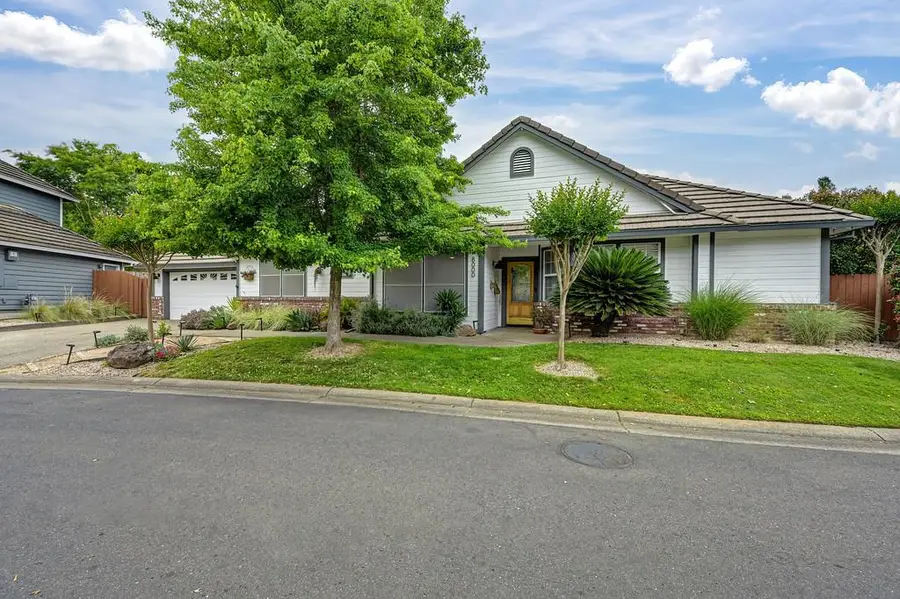 8000 Auburn Oaks Village Ln, Citrus Heights, CA 95610 - #2