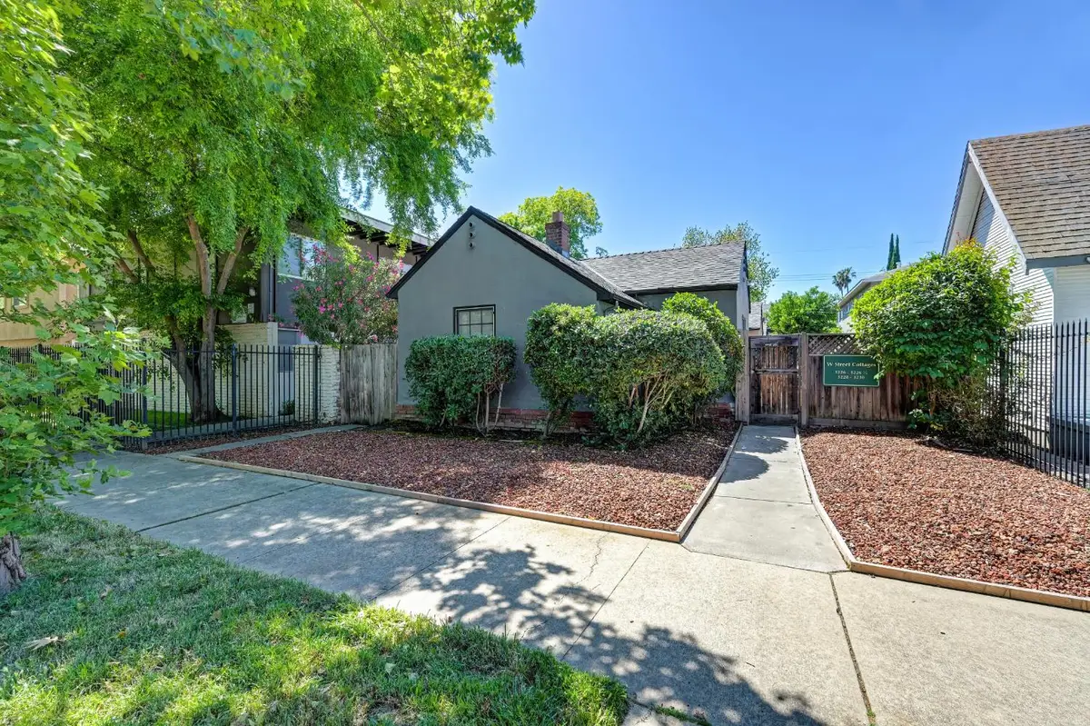 3226 W Street, Sacramento, CA 95817 - #1