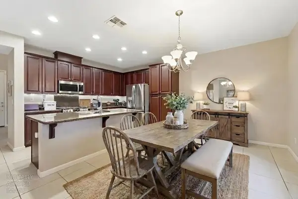 9532 Moss Hill Way, Sacramento, CA 95829