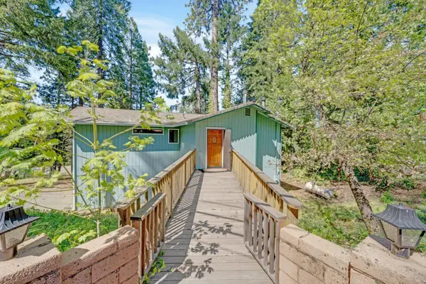 6721 Ridgeway Drive, Pollock Pines, CA 95726