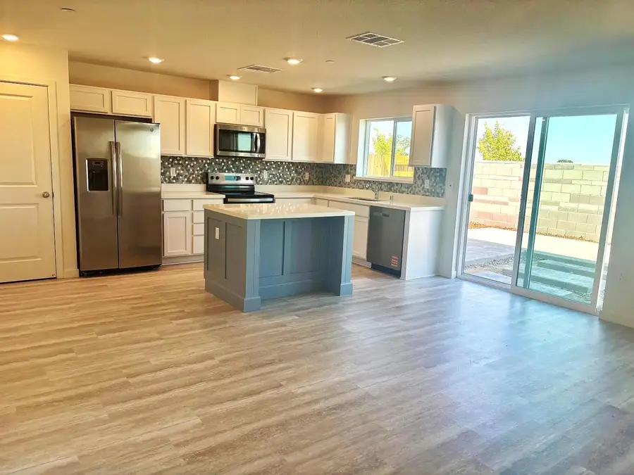 8184 Whippersnapper Way, Roseville, CA 95747 - #3