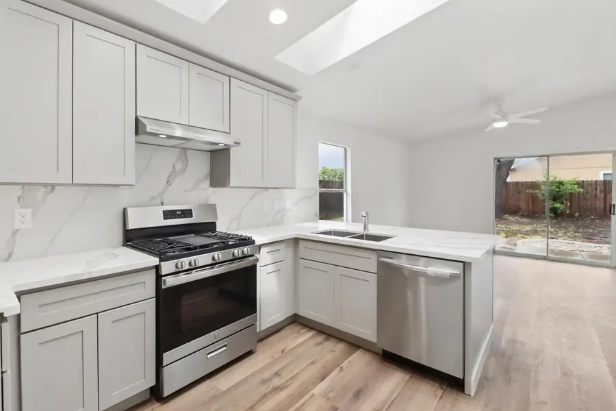 2 Cismont Court, Sacramento, CA 95823 - #2