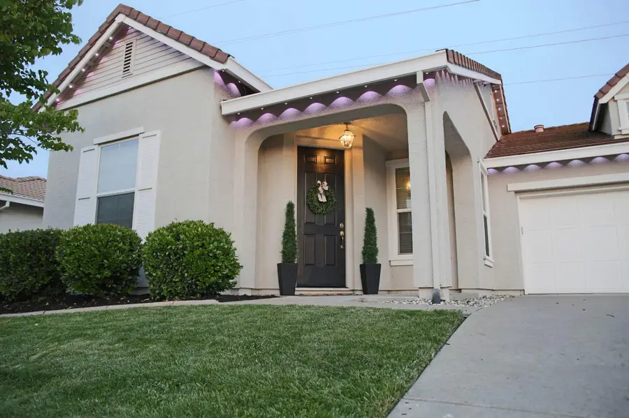 12372 Pawcatuck Way, Rancho Cordova, CA 95742 - #3