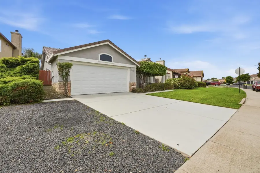 830 Sugar Pine Drive, Lathrop, CA 95330 - #3
