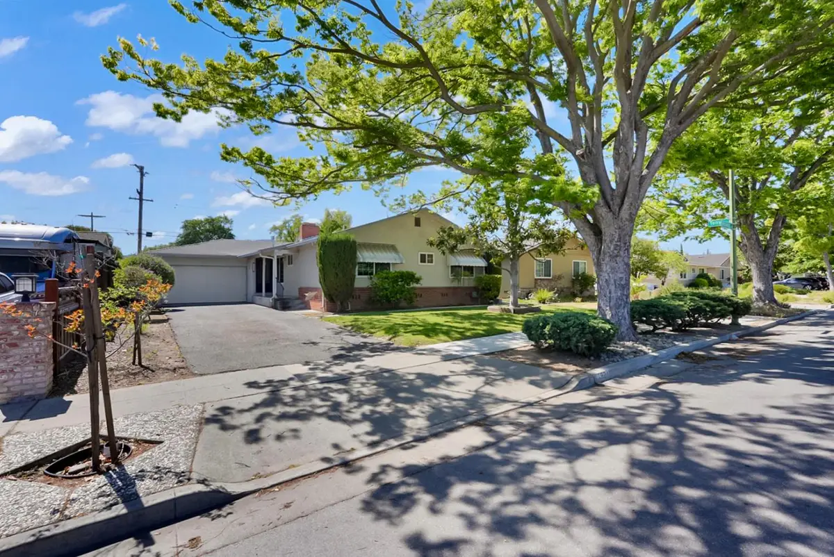 1924 Rosswood Drive, San Jose, CA 95124 - #1