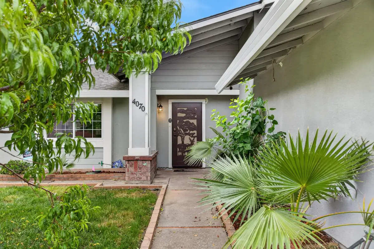 4070 Deer Trail Way, Sacramento, CA 95823 - #1