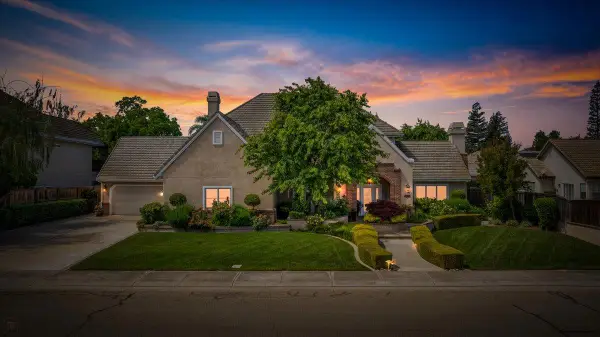 1037 Vienna Drive, Lodi, CA 95242
