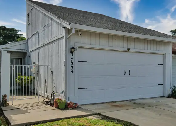 7234 Willow Wind Court, Sacramento, CA 95828