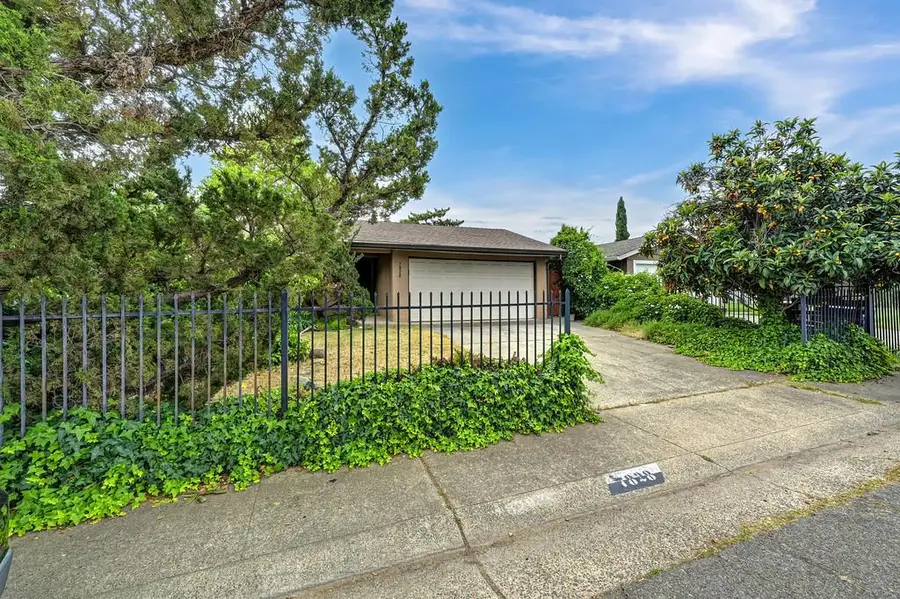 7828 Rockhurst Way, Sacramento, CA 95828 - #3