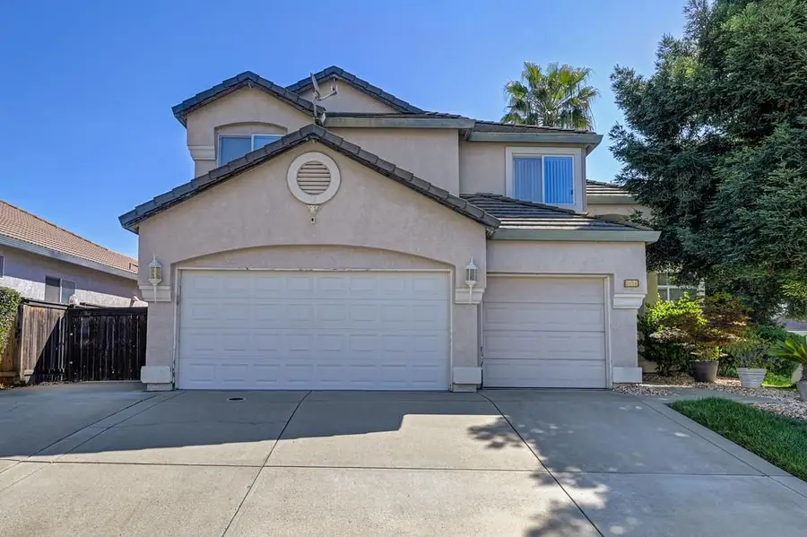9535 Clarke Farms Road, Elk Grove, CA 95624 - #2