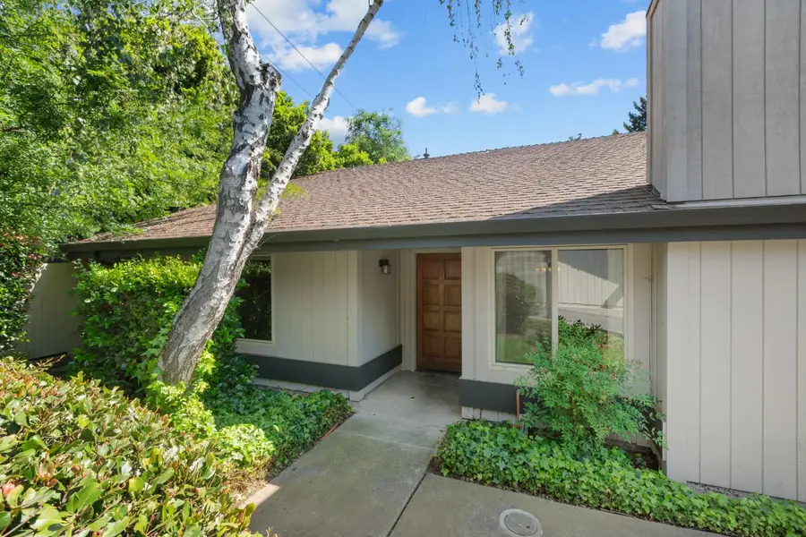 5509 Sequoia Circle, Citrus Heights, CA 95610 - #2
