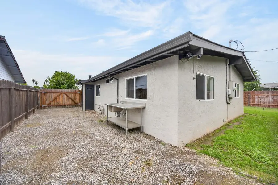 3637 Floral Drive, North Highlands, CA 95660 - #2