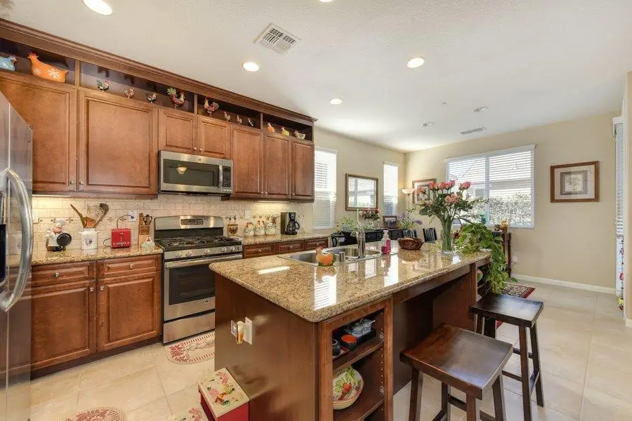 9710 Dartwell Way, Sacramento, CA 95829 - #2