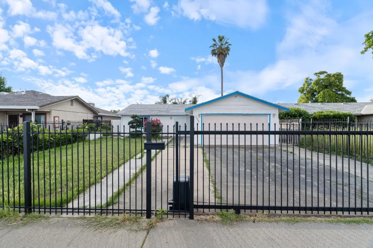7992 Valley Green Drive, Sacramento, CA 95823 - #1