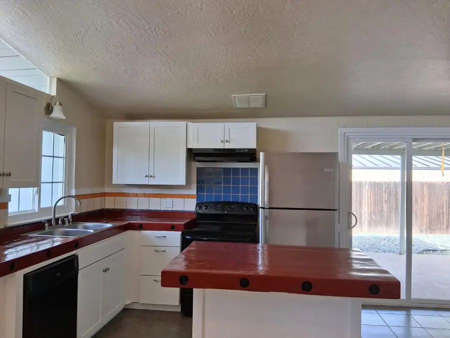 3828 San Novado Way, North Highlands, CA 95660 - #2