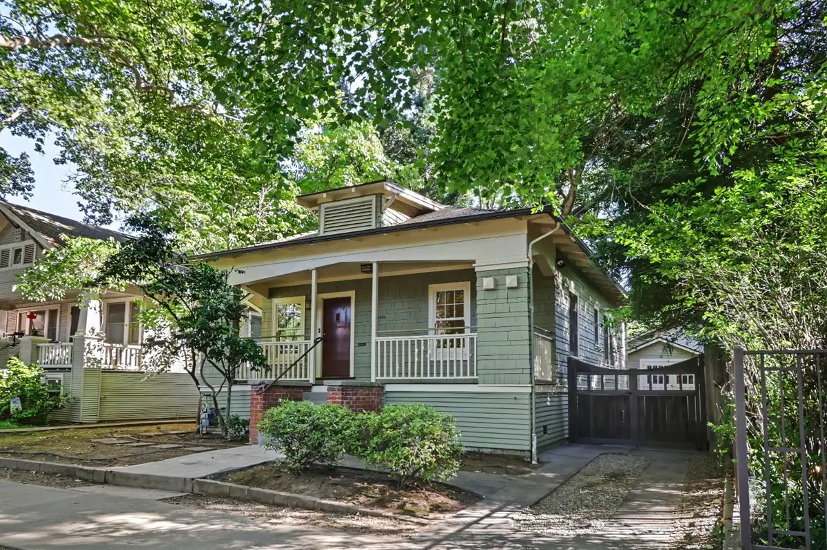 2306 D Street, Sacramento, CA 95816 - #1