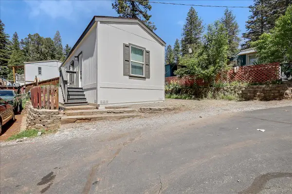 4860 Pony Express Trail #19, Camino, CA 95709