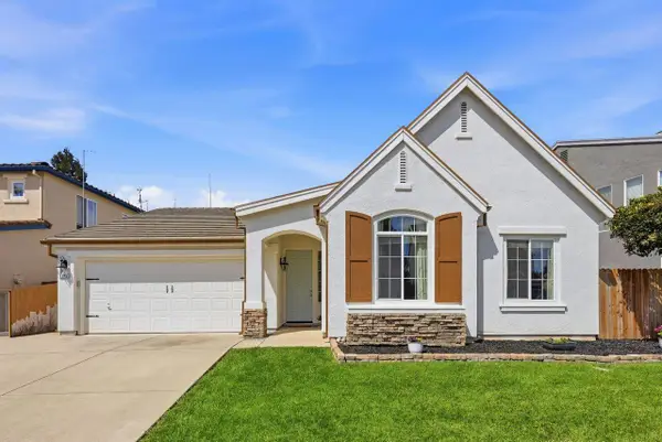 9576 Arcada Court, Elk Grove, CA 95624