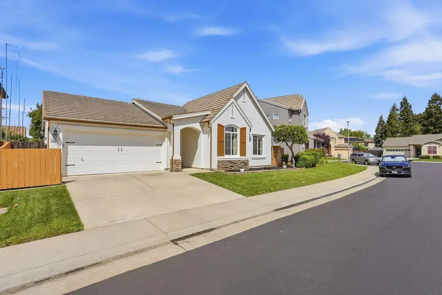 9576 Arcada Court, Elk Grove, CA 95624 - #3