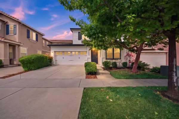 1904 Glenmark Way, Roseville, CA 95747