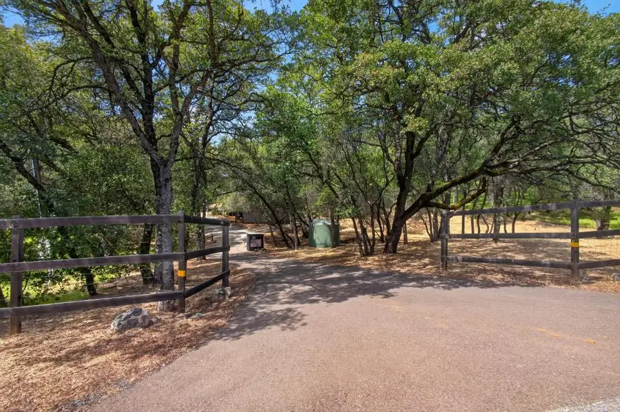 14428 Garden Bar Road, Grass Valley, CA 95949 - #2