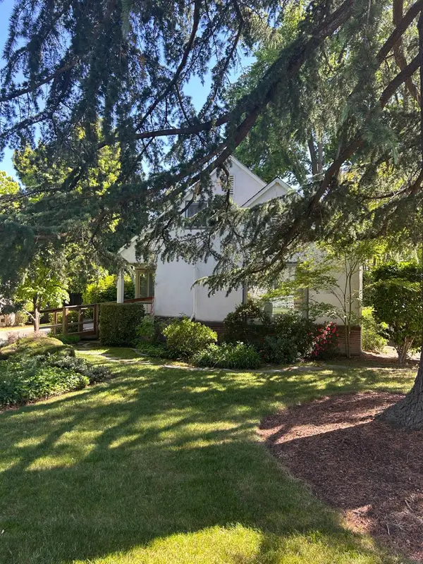 452 Blackwood Street, Sacramento, CA 95815