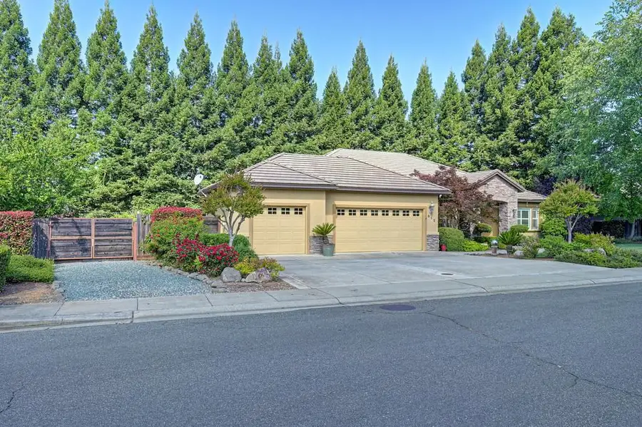 512 Dizmar Ct, Cameron Park, CA 95682 - #2